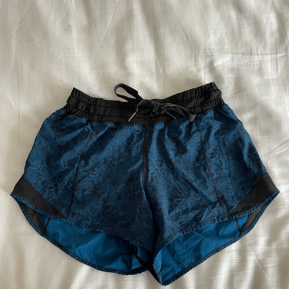 Lululemon hotty hot shorts